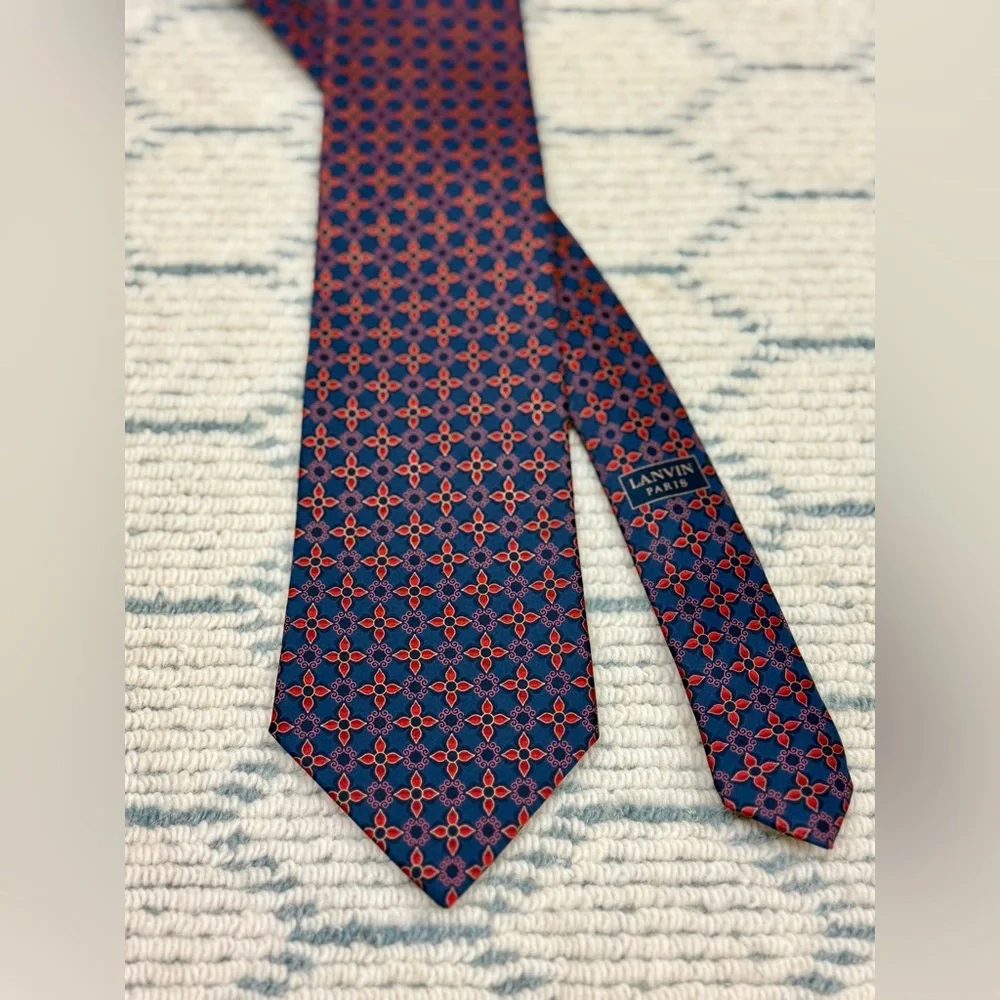 LANVIN Paris Men’s Silk Necktie Navy BlueRed Geometric Floral Pattern France
